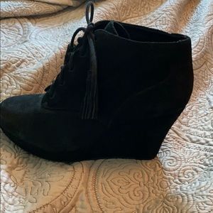 Jessica Simpson heels